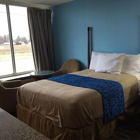 Travel Inn Marston Bagian luar foto